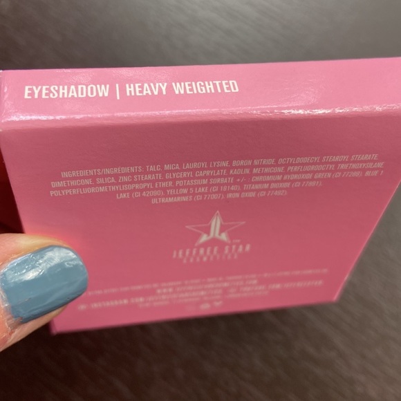 NEW! JEFFREE STAR Pressed Pigment Eye Shadow Single HEAVY WEIGHTED Blue Matte - Picture 3 of 6